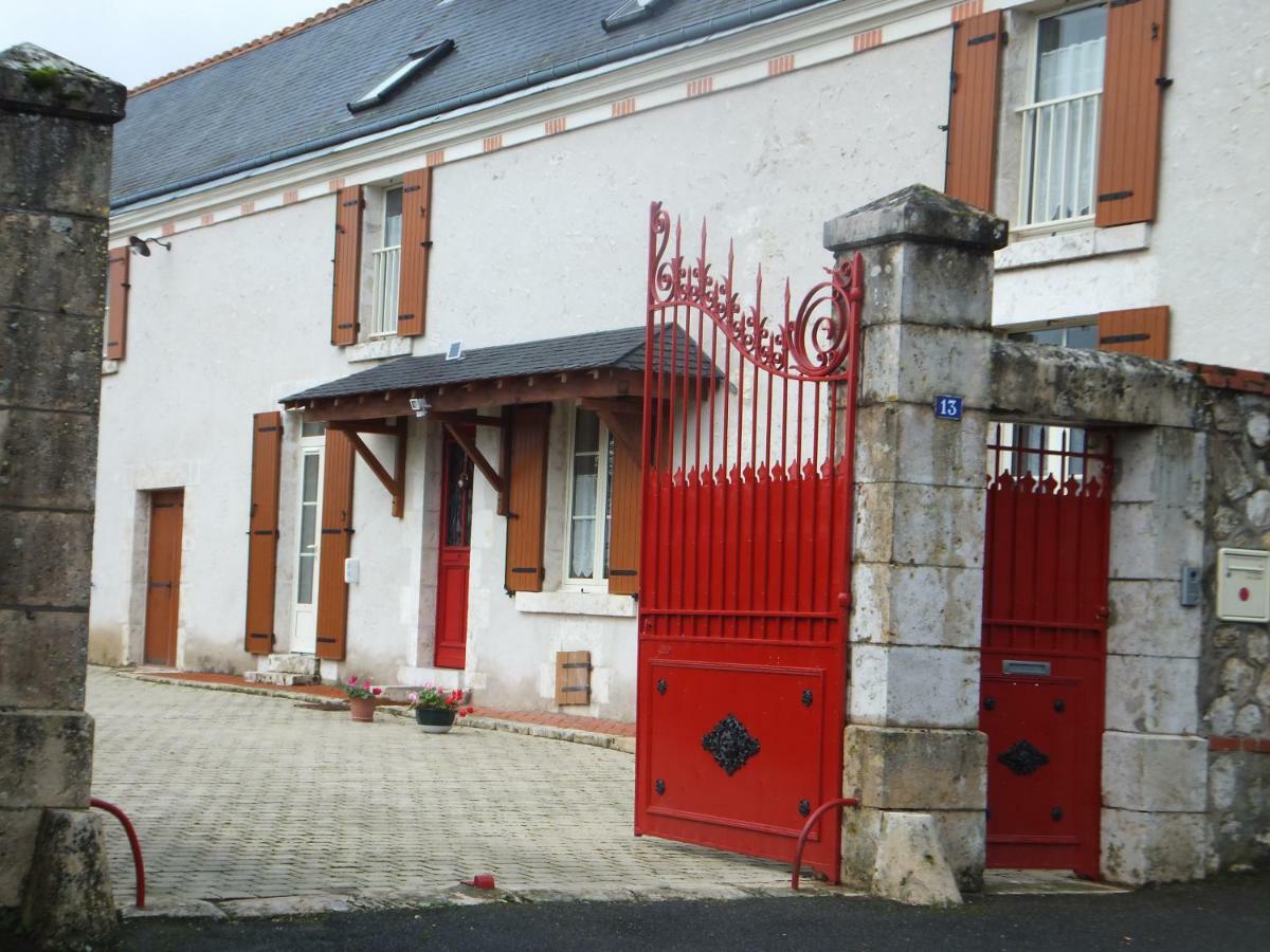 Les 4 Vents Hotell Vineuil  Exteriör bild